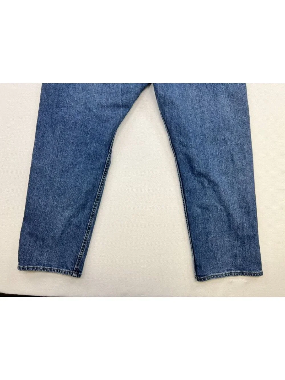 Wrangler Men's Regular Fit Straight Leg Jeans Stretch Denim 44x29 Blue Mid Wash